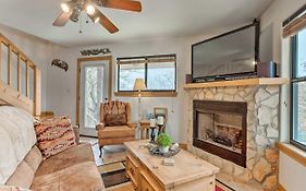 Medicine Park Cabin Rental With Mountain View